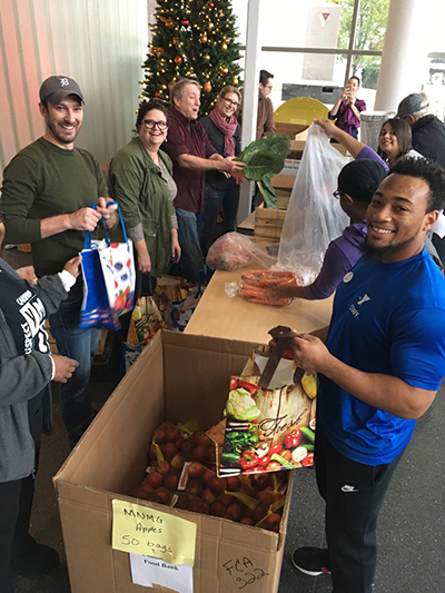 volunteers preparing fresh baskets